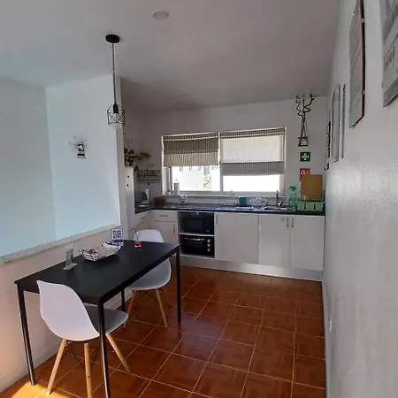 Casa Dos Avos Cozy Rustic Retreat On Portugal Silver Coast